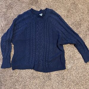 LIKE NEW American Eagle cable knit navy blue sweater. Size medium.